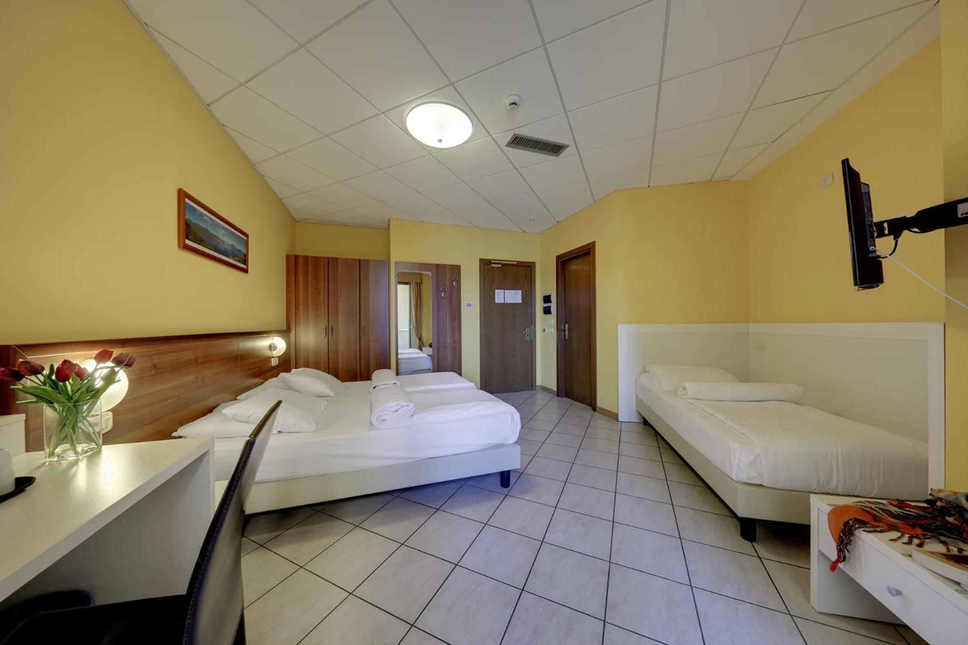 Hotel Residence Zust Verbania Eksteriør bilde