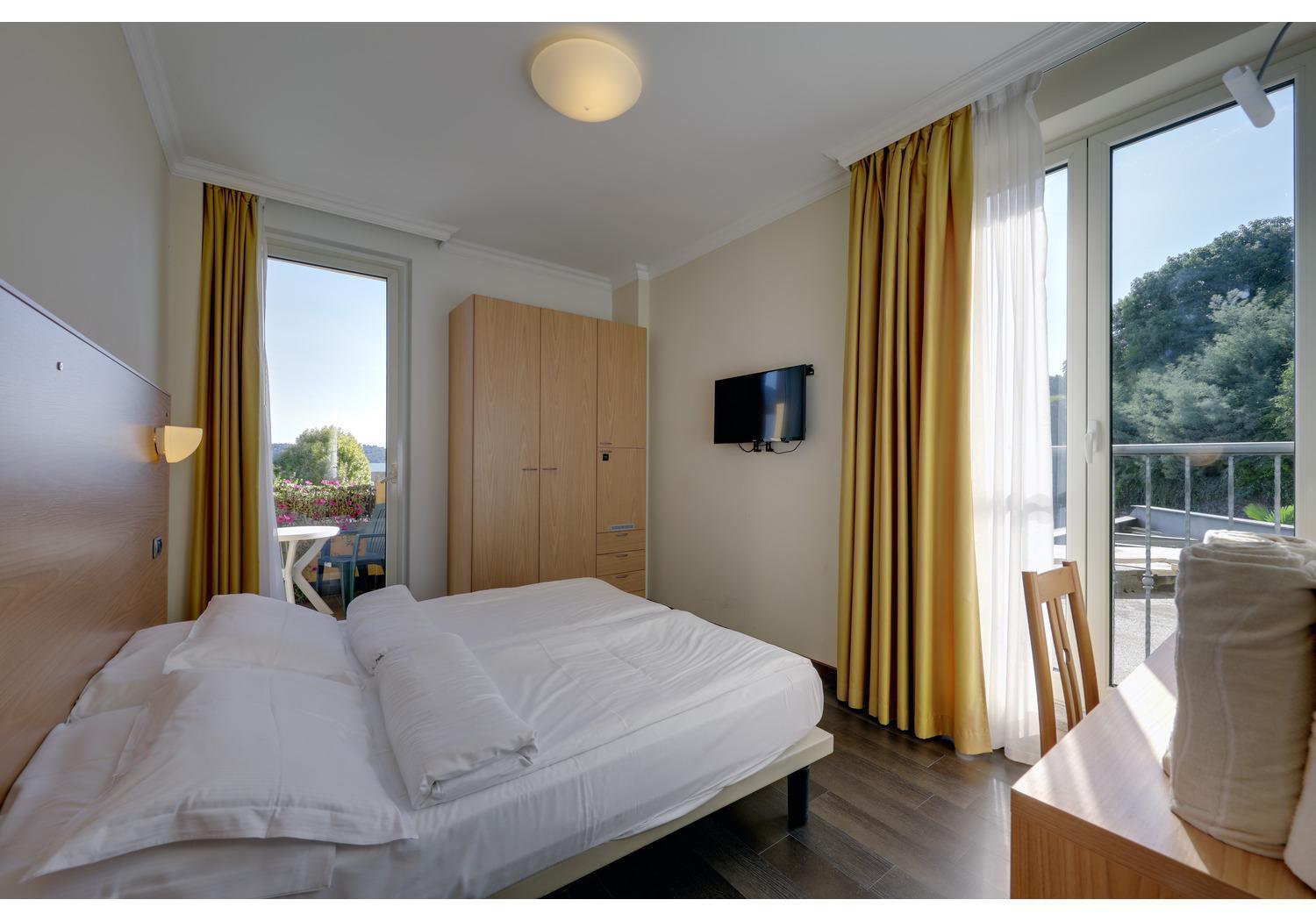 Hotel Residence Zust Verbania Eksteriør bilde