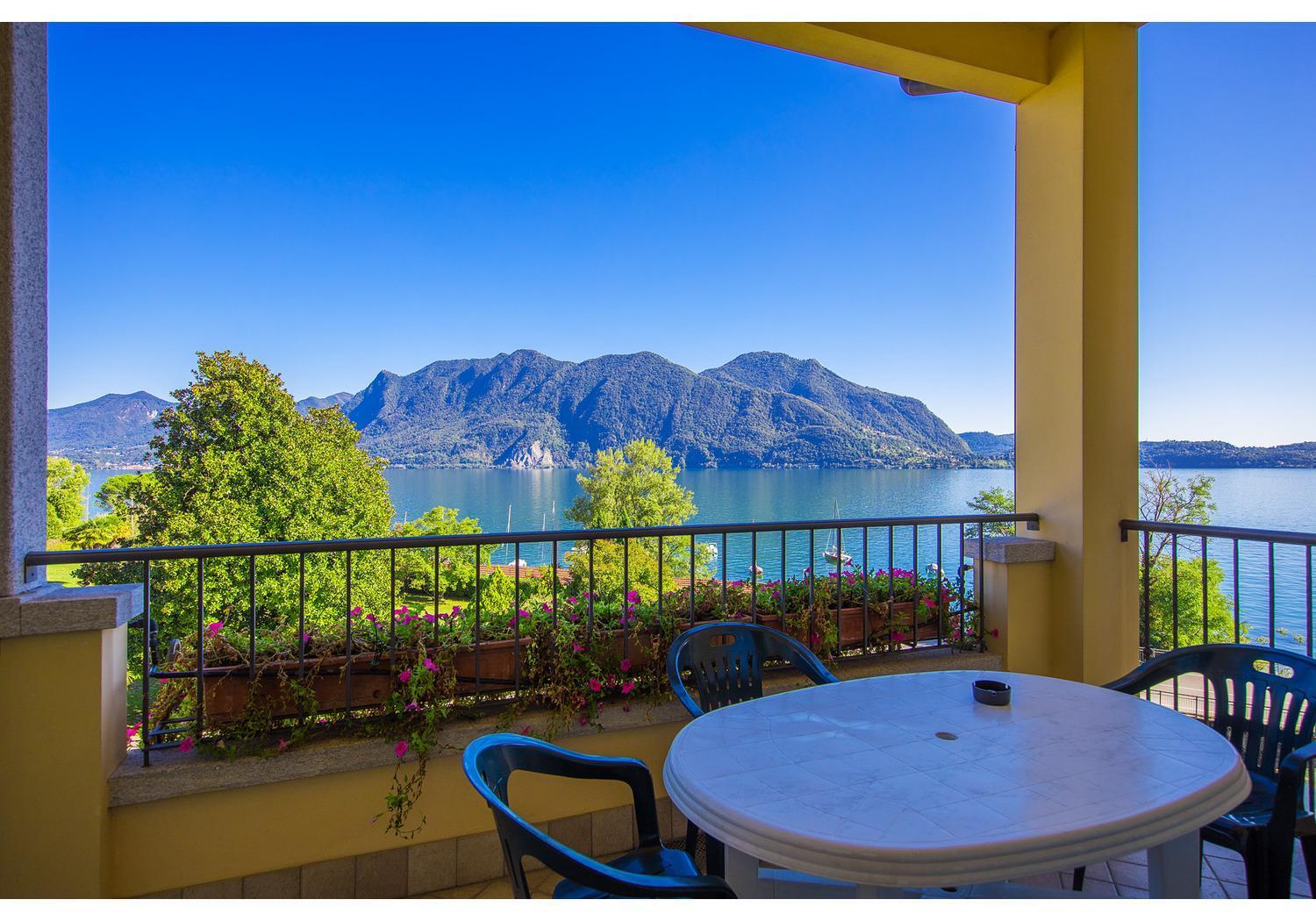 Hotel Residence Zust Verbania Eksteriør bilde