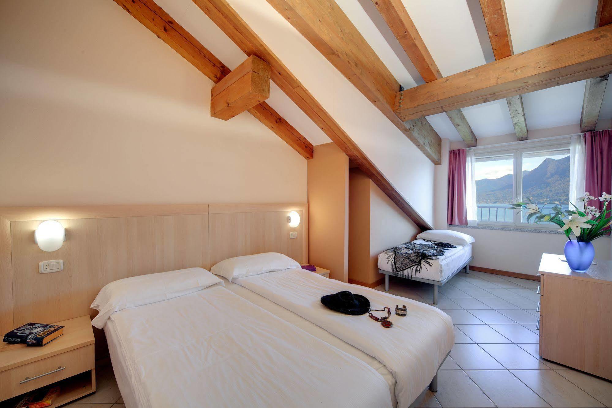 Hotel Residence Zust Verbania Eksteriør bilde