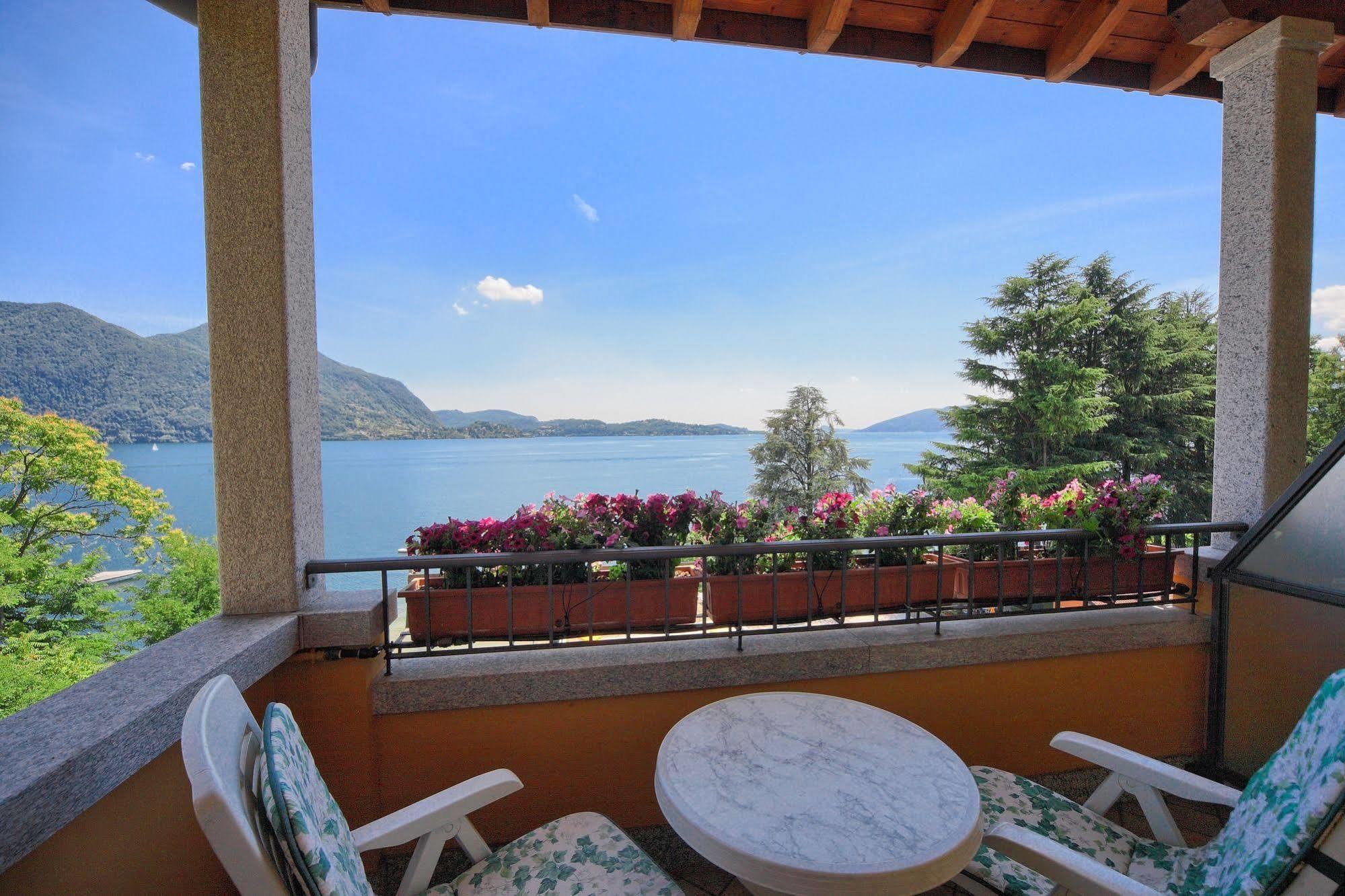 Hotel Residence Zust Verbania Eksteriør bilde